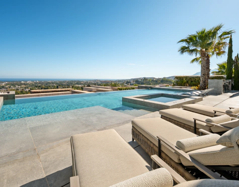 Villa for sale in La Quinta, Benahavis