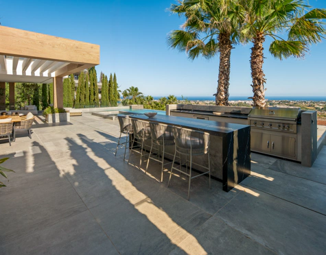 Villa for sale in La Quinta, Benahavis