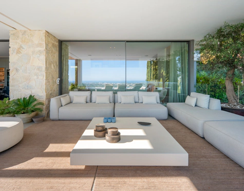 Villa for sale in La Quinta, Benahavis