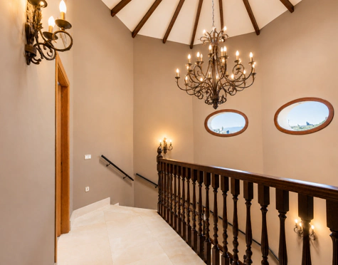 Villa for sale in La Quinta, Benahavis