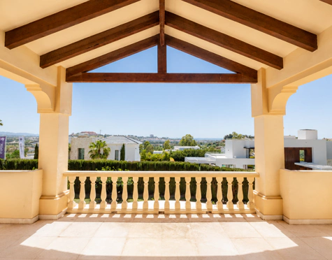 Villa for sale in La Quinta, Benahavis