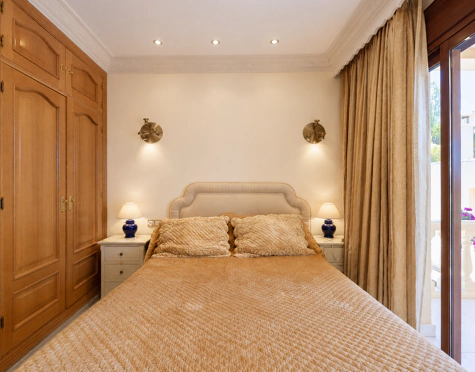 Villa for sale in La Quinta, Benahavis