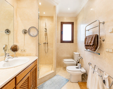 Villa for sale in La Quinta, Benahavis