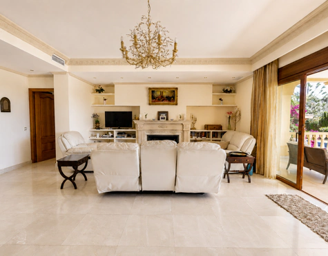 Villa for sale in La Quinta, Benahavis