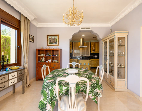 Villa for sale in La Quinta, Benahavis