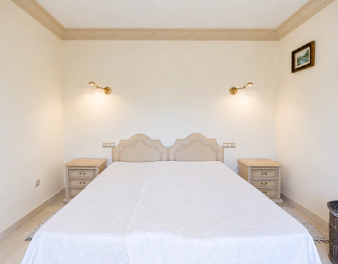 Villa for sale in La Quinta, Benahavis