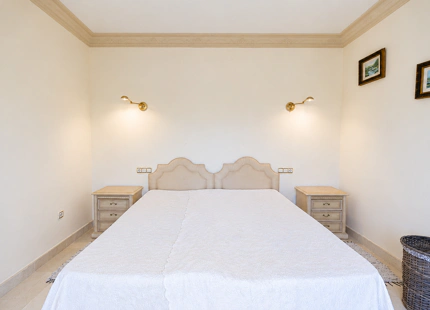 CONTEMPORARY VILLA IN BENAHAVÍS