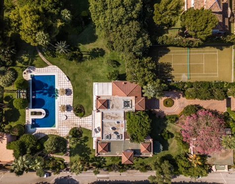 Villa for sale in Paraiso Barronal, Estepona East
