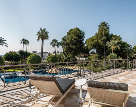 Villa for sale in Paraiso Barronal, Estepona East