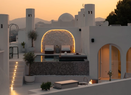ÁTICO CONTEMPORÁNEO CON PISCINA PRIVADA Y VISTAS PANORÁMICAS AL MAR EN LA MILLA DE ORO DE MARBELLA