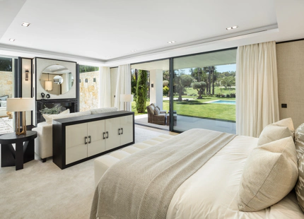FRONTLINE GOLF MASTERPIECE IN THE HEART OF NUEVA ANDALUCÍA