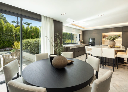 FRONTLINE GOLF MASTERPIECE IN THE HEART OF NUEVA ANDALUCÍA