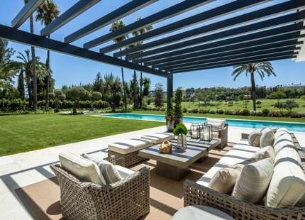 FRONTLINE GOLF MASTERPIECE IN THE HEART OF NUEVA ANDALUCÍA