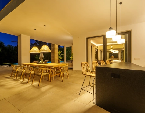 Villa en venta en Altos de Puente Romano, Marbella Golden Mile