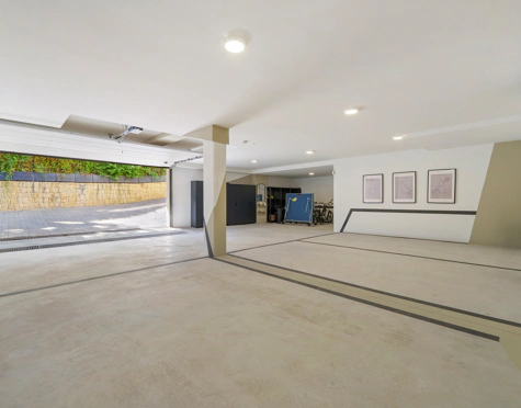 Villa en venta en Altos de Puente Romano, Marbella Golden Mile