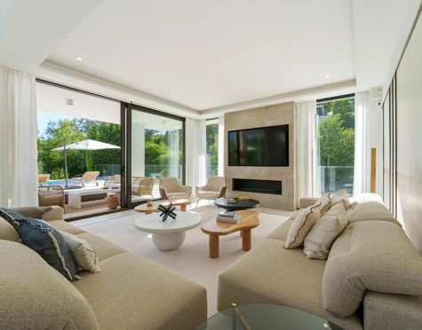Villa en venta en Altos de Puente Romano, Marbella Golden Mile