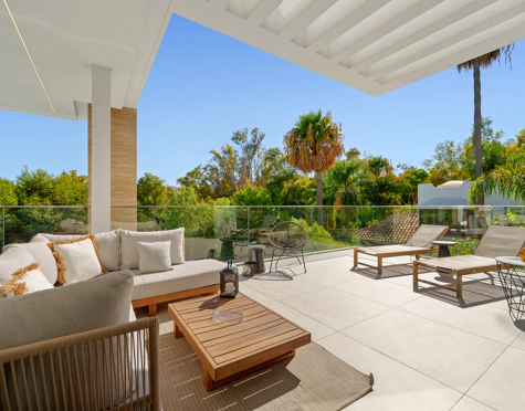Villa en venta en Altos de Puente Romano, Marbella Golden Mile