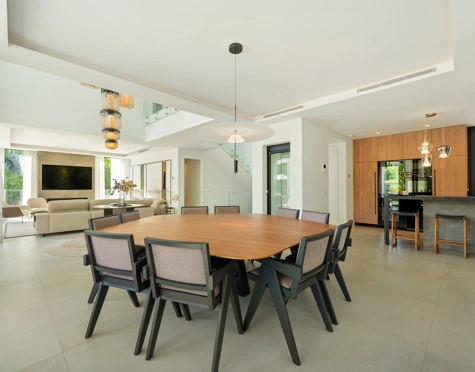 Villa en venta en Altos de Puente Romano, Marbella Golden Mile