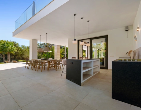 Villa en venta en Altos de Puente Romano, Marbella Golden Mile