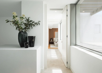 ELEGANTE VILLA CONTEMPORÁNEA CON 5 DORMITORIOS EN SUITE EN EL PARAÍSO, NEW GOLDEN MILE
