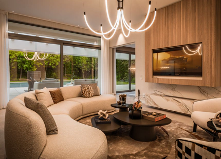 ELEGANTE VILLA CONTEMPORÁNEA CON 5 DORMITORIOS EN SUITE EN EL PARAÍSO, NEW GOLDEN MILE