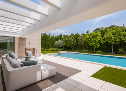 ELEGANTE VILLA CONTEMPORÁNEA CON 5 DORMITORIOS EN SUITE EN EL PARAÍSO, NEW GOLDEN MILE
