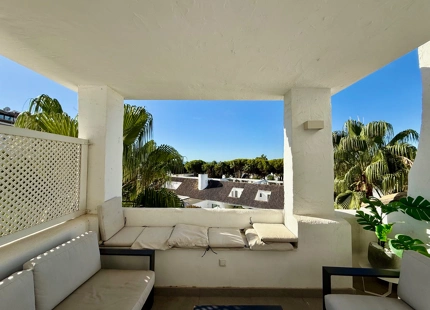 lujoso ático en Puerto Banus