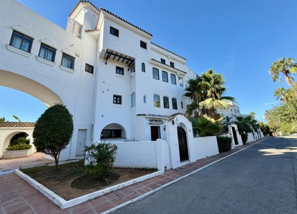 lujoso ático en Puerto Banus