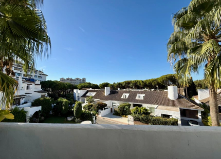 lujoso ático en Puerto Banus