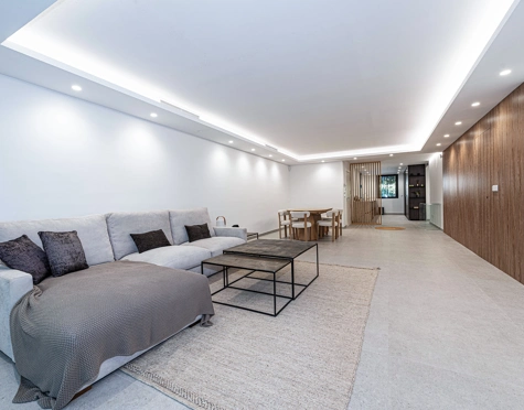 Ground Floor Apartment for sale in Alhambra del Golf, Estepona East