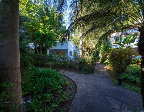 Ground Floor Apartment for sale in Alhambra del Golf, Estepona East