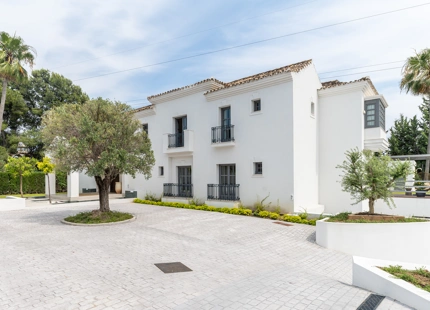 ANDALUSIAN-INSPIRED VILLA WITH MODERN LUXURY NEAR ATALAYA GOLF