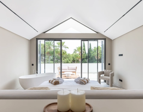 Villa for sale in Atalaya Golf, Estepona East