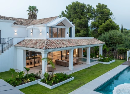 ANDALUSIAN-INSPIRED VILLA WITH MODERN LUXURY NEAR ATALAYA GOLF