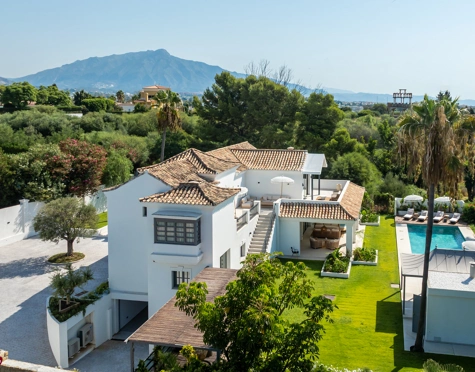 Villa for sale in Atalaya Golf, Estepona East