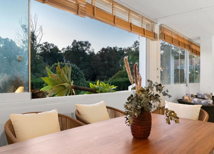 ELEGANTE RESIDENCIA EN PLANTA BAJA A POCOS PASOS DE LA PLAYA EN LA MILLA DE ORO DE MARBELLA