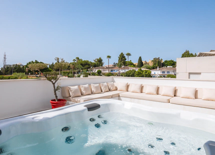 PENTHOUSE WITH SOLARIUM AND PANORAMIC VIEWS FOR SALE IN SAN PEDRO DE ALCÁNTARA
