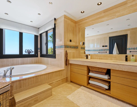 Duplex Penthouse for sale in Monte Paraiso Country Club, Marbella Golden Mile