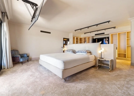 LIVELY DUPLEX PENTHOUSE FOR SALE IN MONTE PARAISO, MARBELLA