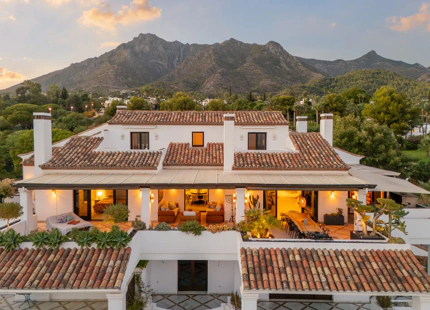 LIVELY DUPLEX PENTHOUSE FOR SALE IN MONTE PARAISO, MARBELLA