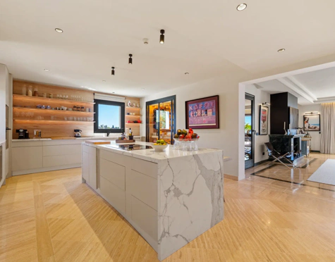 Duplex Penthouse for sale in Monte Paraiso Country Club, Marbella Golden Mile