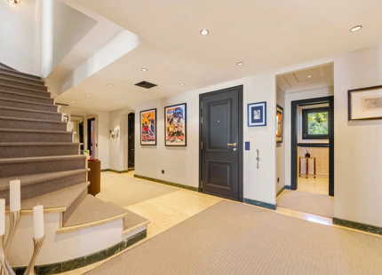 LIVELY DUPLEX PENTHOUSE FOR SALE IN MONTE PARAISO, MARBELLA