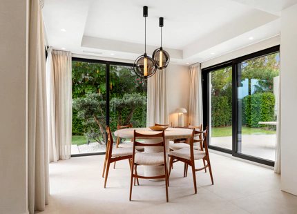 VILLA ELEGANTEMENTE RENOVADA EN VENTA EN LA ALQUERÍA, BENAHAVÍS