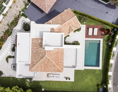 Villa for sale in La Alqueria, Benahavis