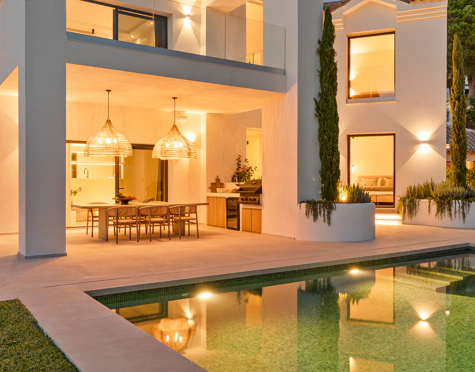 Villa for sale in La Alqueria, Benahavis