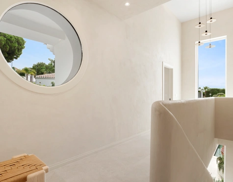 Villa for sale in La Alqueria, Benahavis