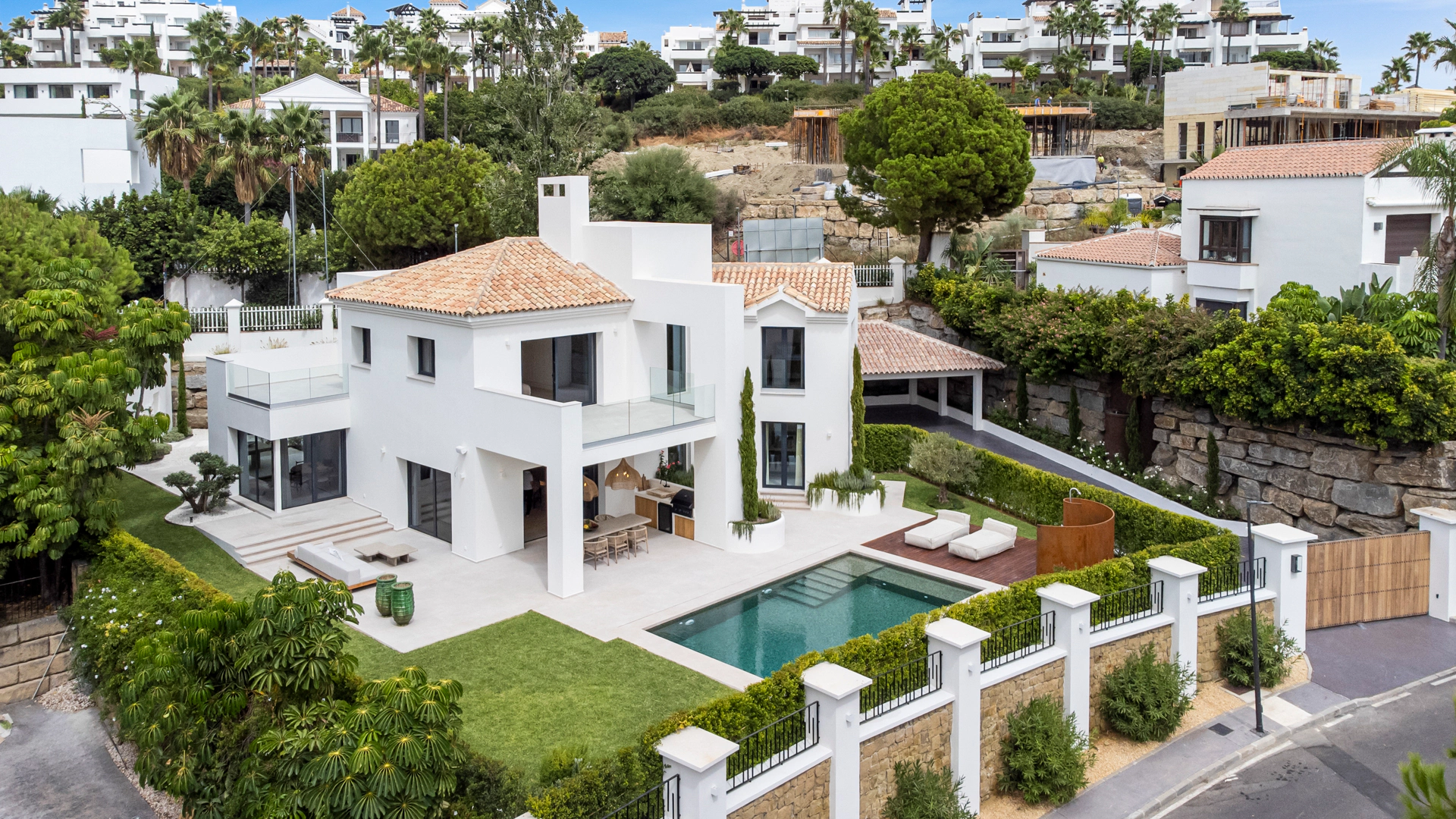 Villa en venta en La Alqueria, Benahavis