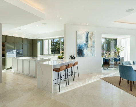 Villa for sale in Monte Halcones, Benahavis