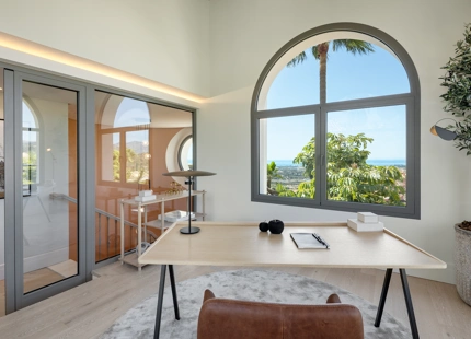 EXQUISITE VILLA WITH PANORAMIC SEA VIEWS IN MONTE HALCONES, BENAHAVÍS