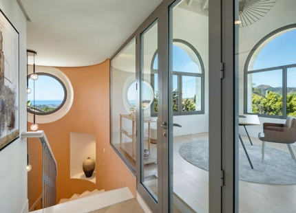 EXQUISITE VILLA WITH PANORAMIC SEA VIEWS IN MONTE HALCONES, BENAHAVÍS
